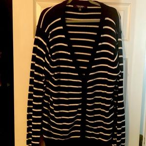 Decibel XXL Black and White Buttoned Sweater